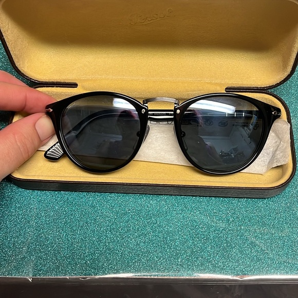 Persol Sunglasses Unisex BRAND NEW